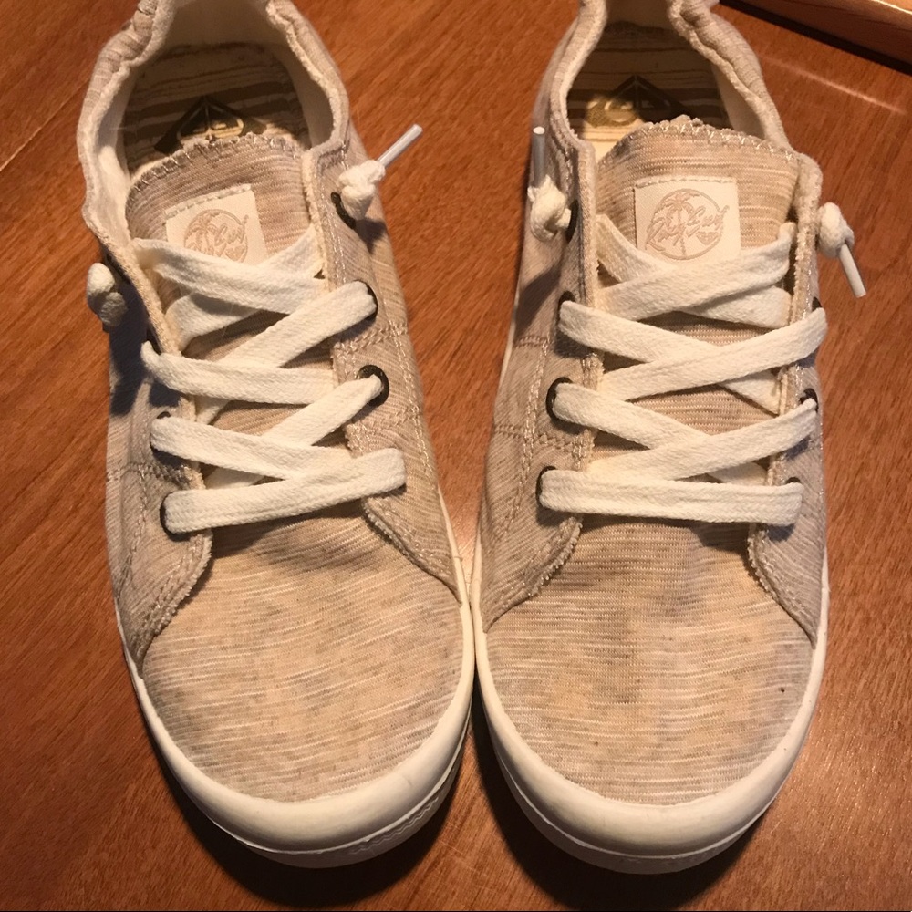 Roxy Bayshore slip-on sneaker